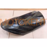 Пластик Suzuki V100 передній (дзьоб) (чорний) ST